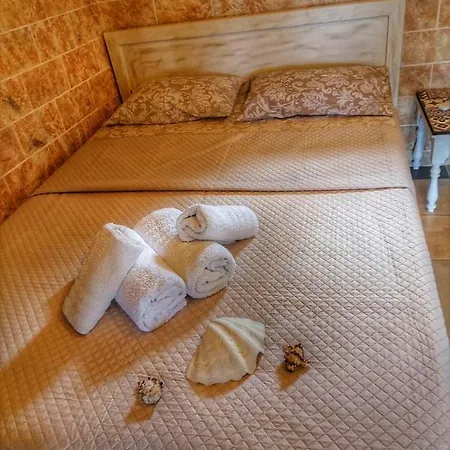 To Kyma * Skála Kallirákhis